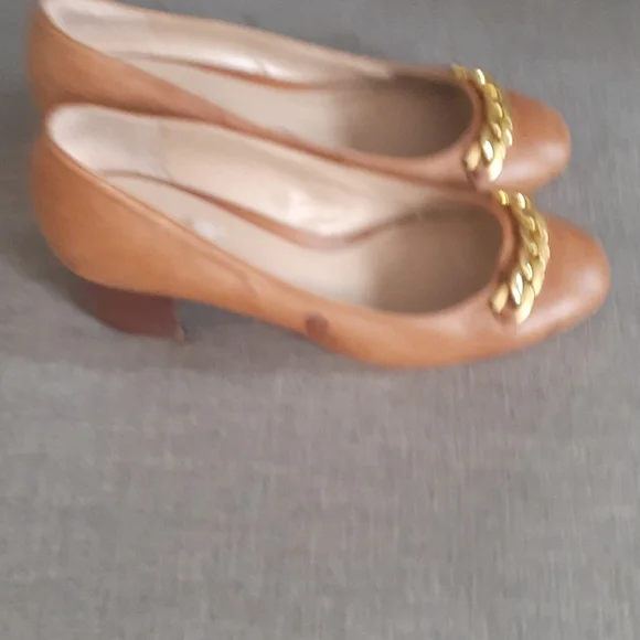 Lauren ralph Lauren tan leather pumps shoe  size 10B - Picture 14 of 16